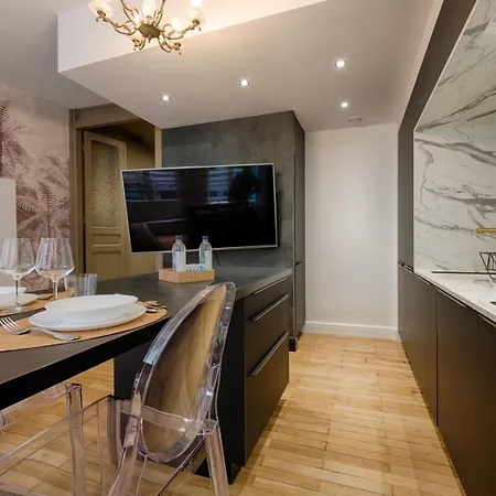 L'elegant ~ Proche Metro ~ Triangle D'or