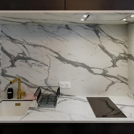 L'elegant ~ Proche Metro ~ Triangle D'or