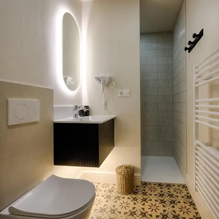 Appartement L'elegant ~ Proche Metro ~ Triangle D'or *