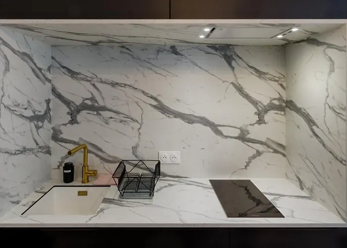 L'elegant ~ Proche Metro ~ Triangle D'or