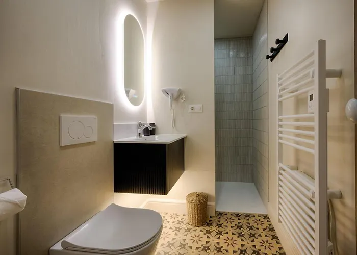 דירה L'elegant ~ Proche Metro ~ Triangle D'or *