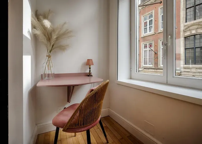 L'elegant ~ Proche Metro ~ Triangle D'or